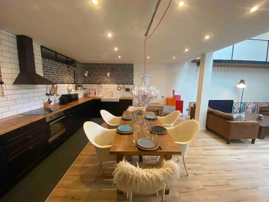 Rare ! Loft Atypique Centre-Ville Parking Jardin رانس المظهر الخارجي الصورة