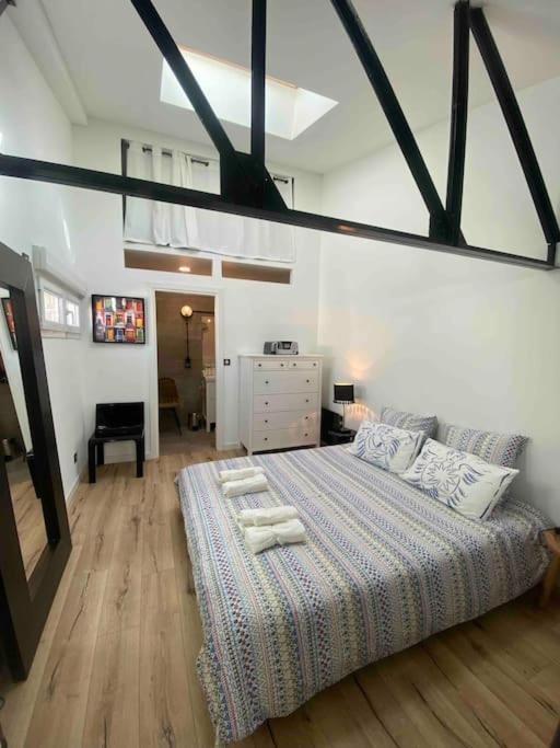 Rare ! Loft Atypique Centre-Ville Parking Jardin رانس المظهر الخارجي الصورة