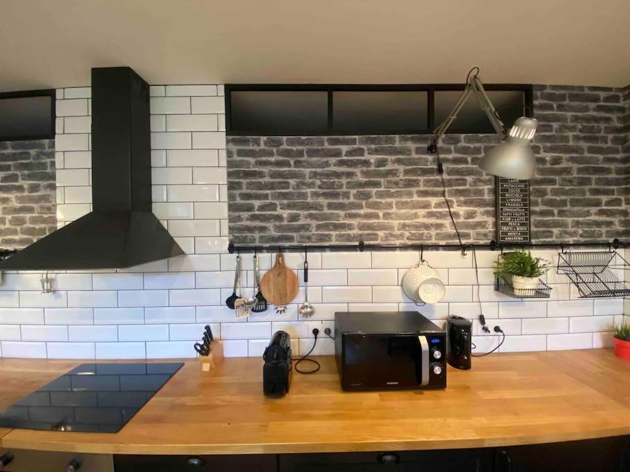 Rare ! Loft Atypique Centre-Ville Parking Jardin رانس المظهر الخارجي الصورة